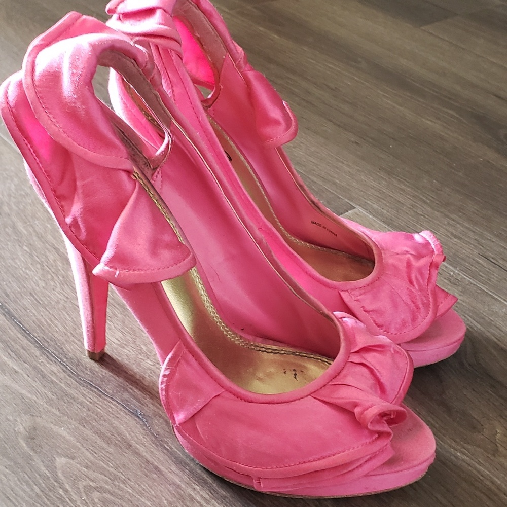 *HOST PICK* Bebe Hot Pink Satin Pumps